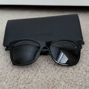 CHANEL Elegant Black Sunglasses with Case